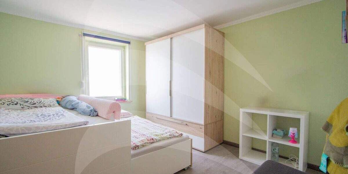 Doppelhaushälfte Landshut Industriegebiet - 7 Zimmer, 168 m&sup2;, 699.800&euro; | Angebot:23947076