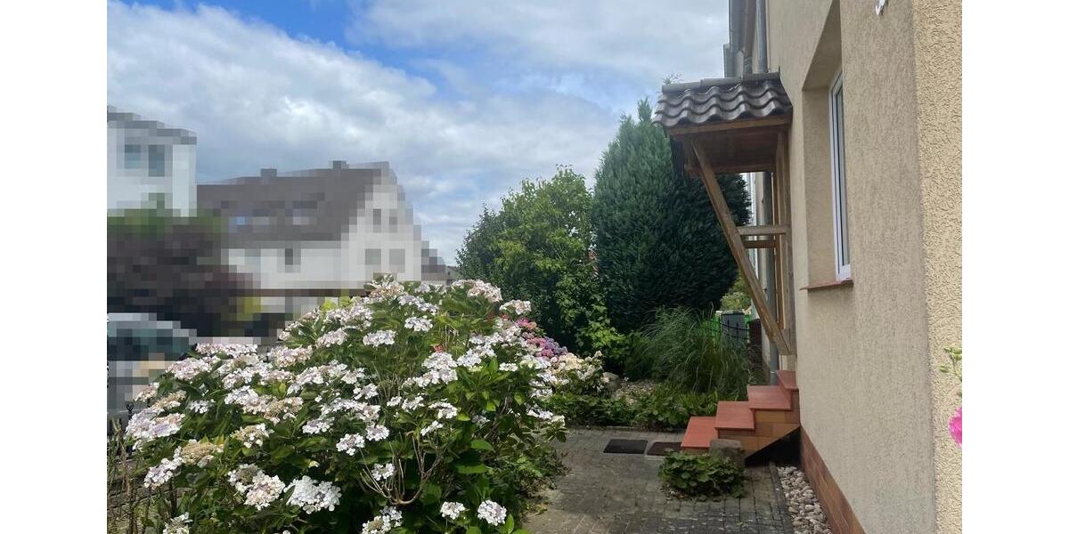 Reihenhaus Holzminden - 6.5 Zimmer, 178 m&sup2;, 280.000&euro; | Angebot:27115096