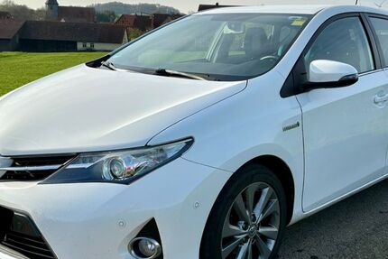 Toyota Auris 165.700 km 8.990 &euro; Blaufelden 74572