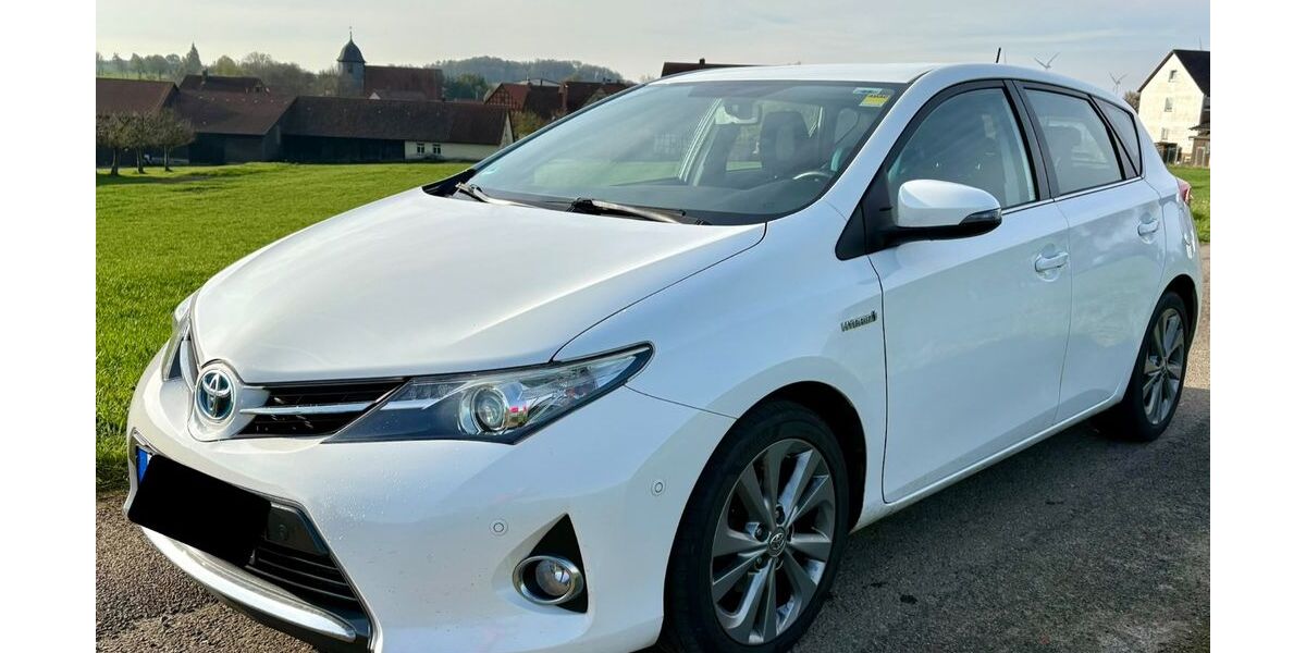 Toyota Auris 165.700 km 8.990 &euro; Blaufelden 74572