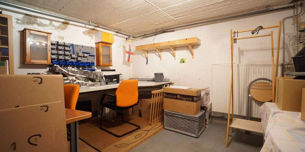 IMMOBILIEN GUMNIOR präsentiert: Einfamilienhaus mit großem Garten in ruhiger Wohnlage von Bad Bentheim 7 zimmer