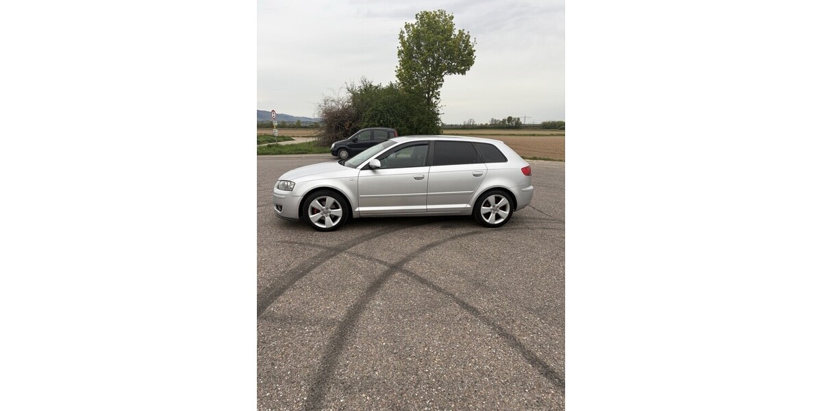 Audi A3 308.000 km 3.000 &euro; Offenburg 77652