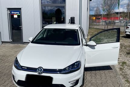 VW Golf 38.000 km 17.999 € Steindorf 82297