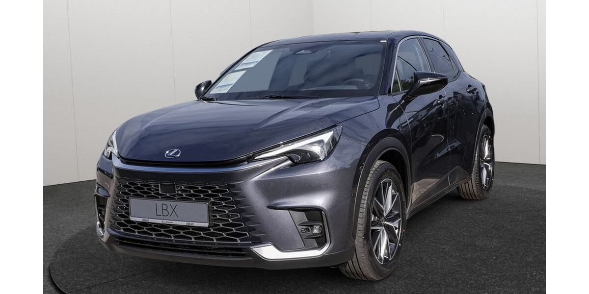 Lexus LBX 4.000 km 40.490 € Hamburg 22529