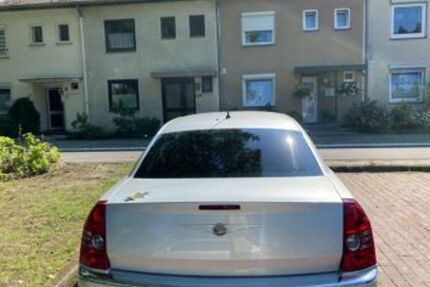 Chrysler 300C 169.500 km 4.800 &euro; Braunschweig 38124