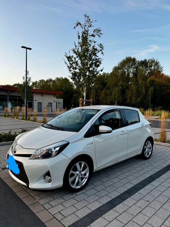 Toyota Yaris 187.000 km 9.350 € dortmund 44135