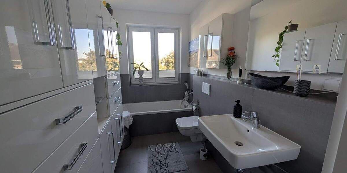 Etagenwohnung Oyten Bockhorst - 3 Zimmer, 77 m&sup2;, 1.100&euro; | Angebot:25263508