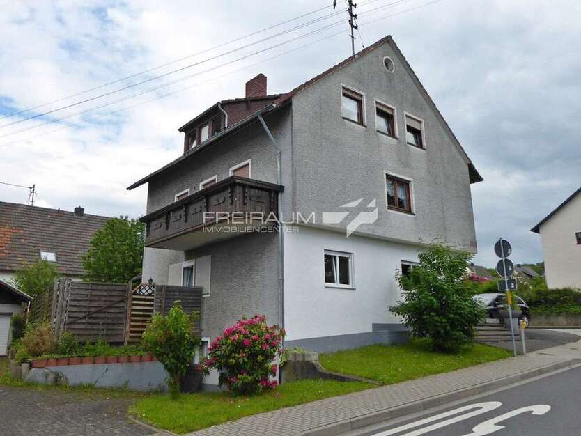 Haus zum Kaufen in Betzdorf 335.000 € 222 m²