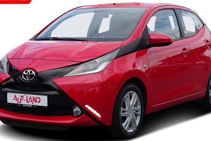 Toyota Aygo (X) 41.845 km 9.990 &euro; Berlin 12683
