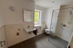 Neubau!Erstbezug! Komf. 2-Zi.-Whg. mit ca. 11 m² Südbalkon im Westen v. Rgbg.