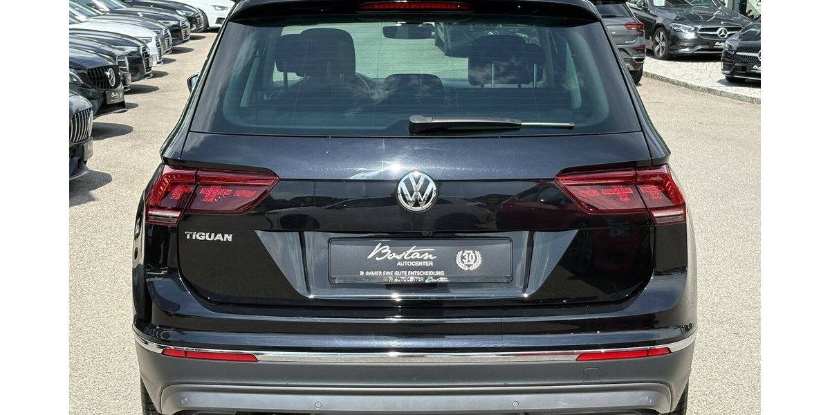 VW Tiguan 1.5 TSI Highline 360°/NAVI/CARPLAY/PANO 110.221 km 22.900 &euro; Villingen-Schwenningen 78054