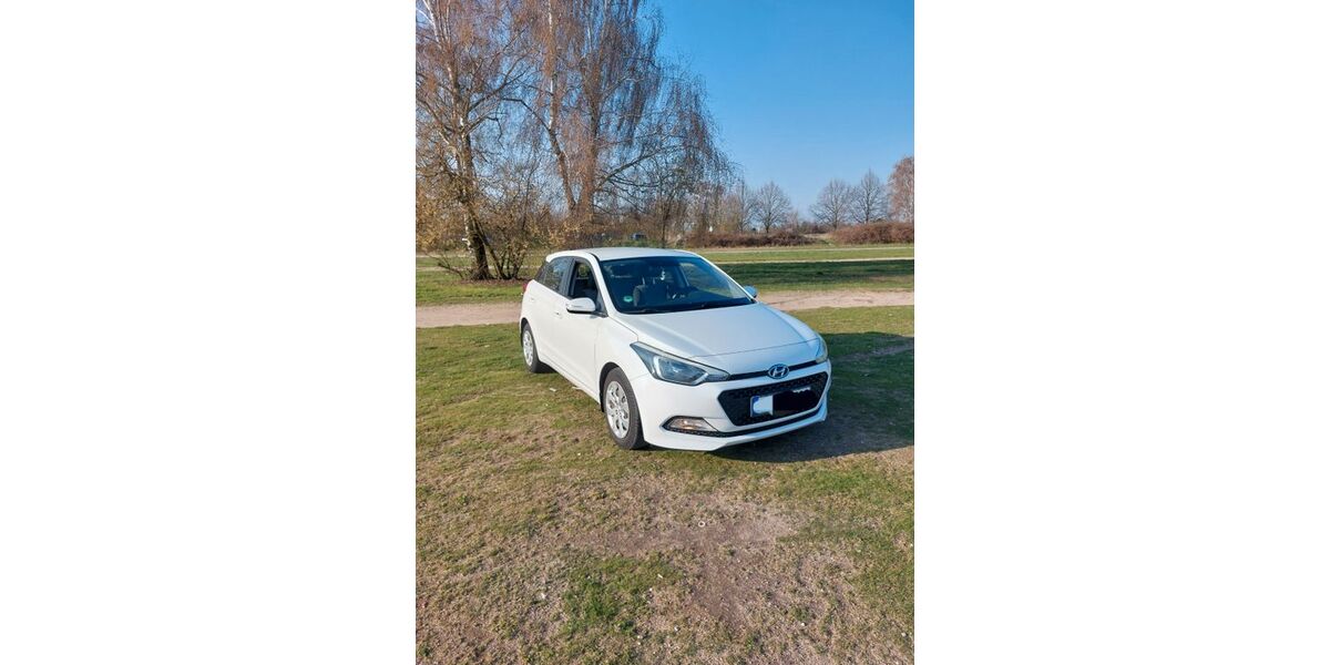 Hyundai i20 116.188 km 7.250 &euro; Rodgau 63110