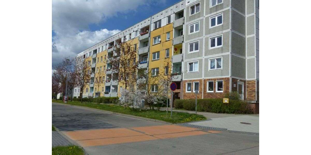 Etagenwohnung Schwerin Gartenstadt - 4 Zimmer, 72 m&sup2;, 416&euro; | Angebot:27334906