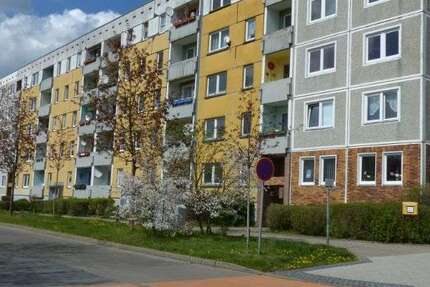 Wohnung Schwerin Gartenstadt - 4 Zimmer, 72 m&sup2;, 416&euro; | Angebot:27334906
