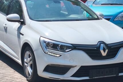 Renault Megane 132.497 km 6.999 &euro; Berlin 12349