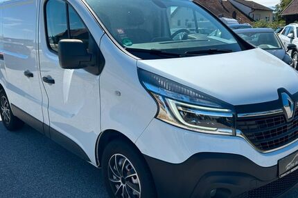 Renault Trafic 46.000 km 17.490 &euro; Roding 93426