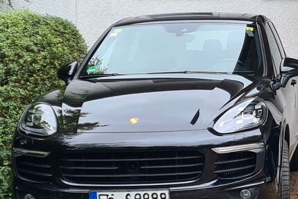 Porsche Cayenne 134.000 km 36.800 € Göttingen 37077