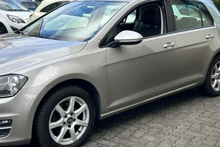 VW Golf 272.000 km 6.900 &euro; Siegen 57080