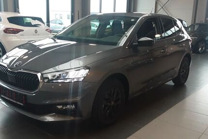 Skoda Fabia 22.700 km 17.590 &euro; Monschau (bei Aachen) 52156
