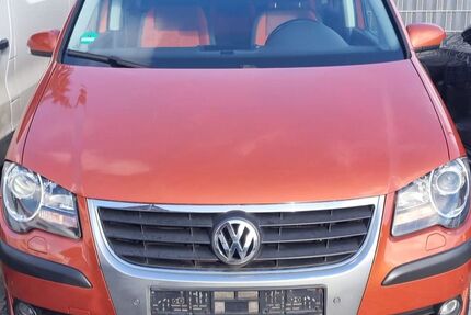 VW Touran 227.197 km 4.499 &euro; Gelsenkirchen 45881