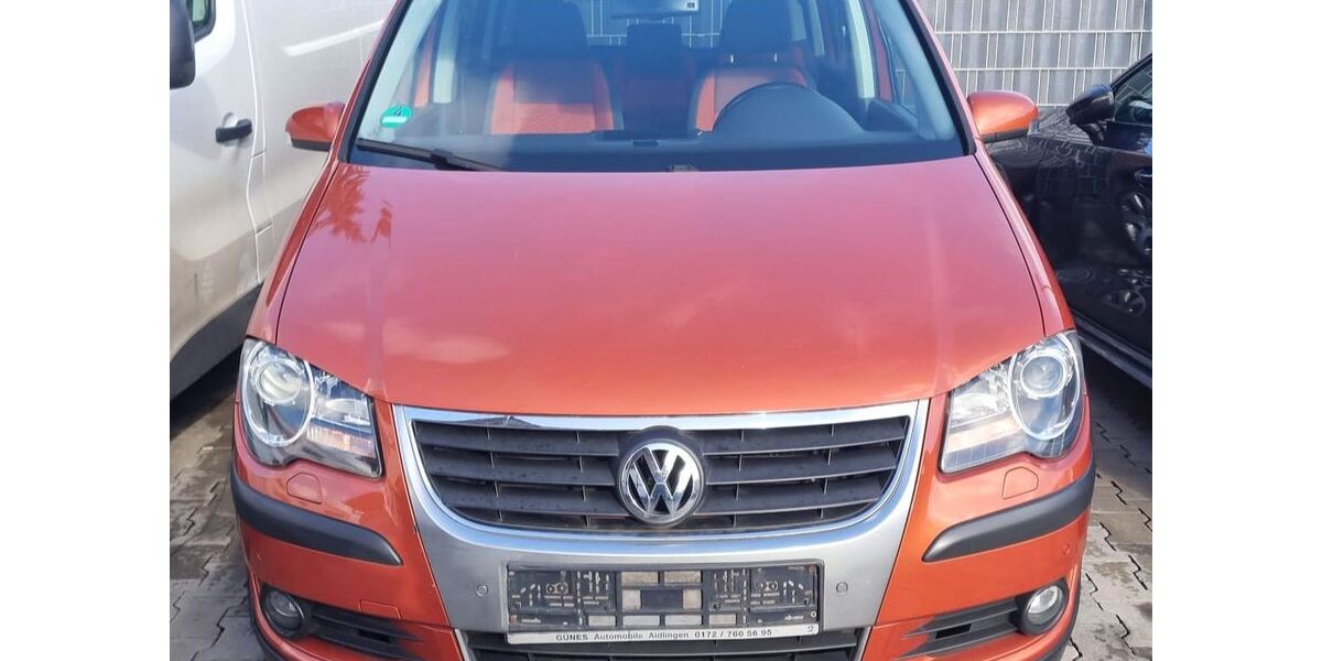 VW Touran 227.197 km 4.499 &euro; Gelsenkirchen 45881