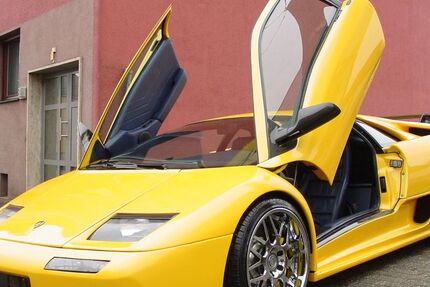 Lamborghini Diablo 2.181 km 259.990 € Essen 45143