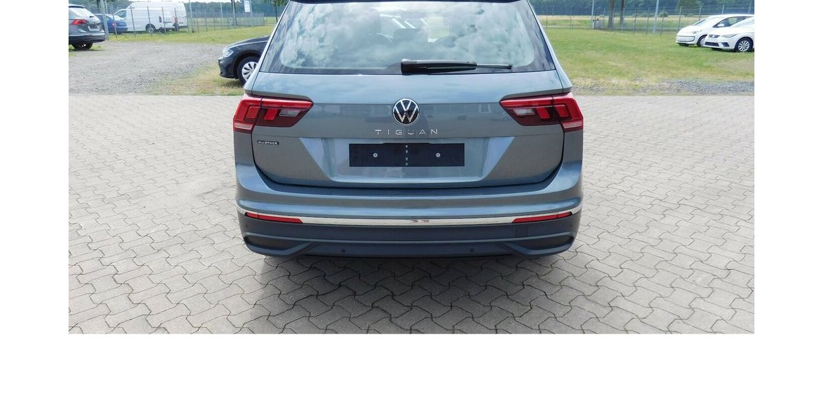 VW Tiguan Allspace 1.5 TSI Life 7 Sitze Navi DSG 31.000 km 28.390 &euro; Vordorf 38533