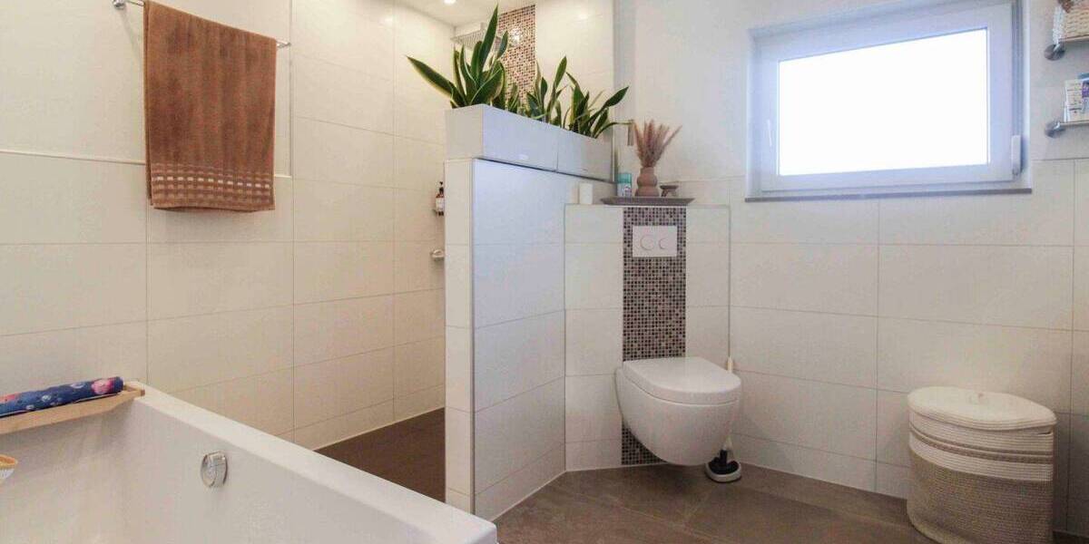 Mehrfamilienhaus, Wohnhaus Mosbach Sattelbach - 9 Zimmer, 520.000&euro; | Angebot:25939371