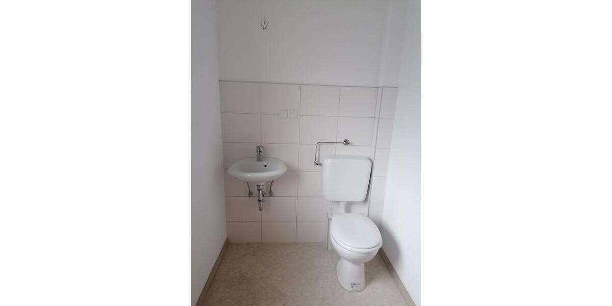 Etagenwohnung Schrecksbach - 3 Zimmer, 100 m&sup2;, 600&euro; | Angebot:25416522