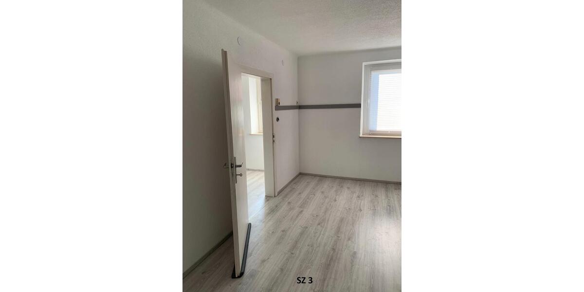 Einfamilienhaus Rammelsbach - 9 Zimmer, 160 m&sup2;, 183.000&euro; | Angebot:27297886