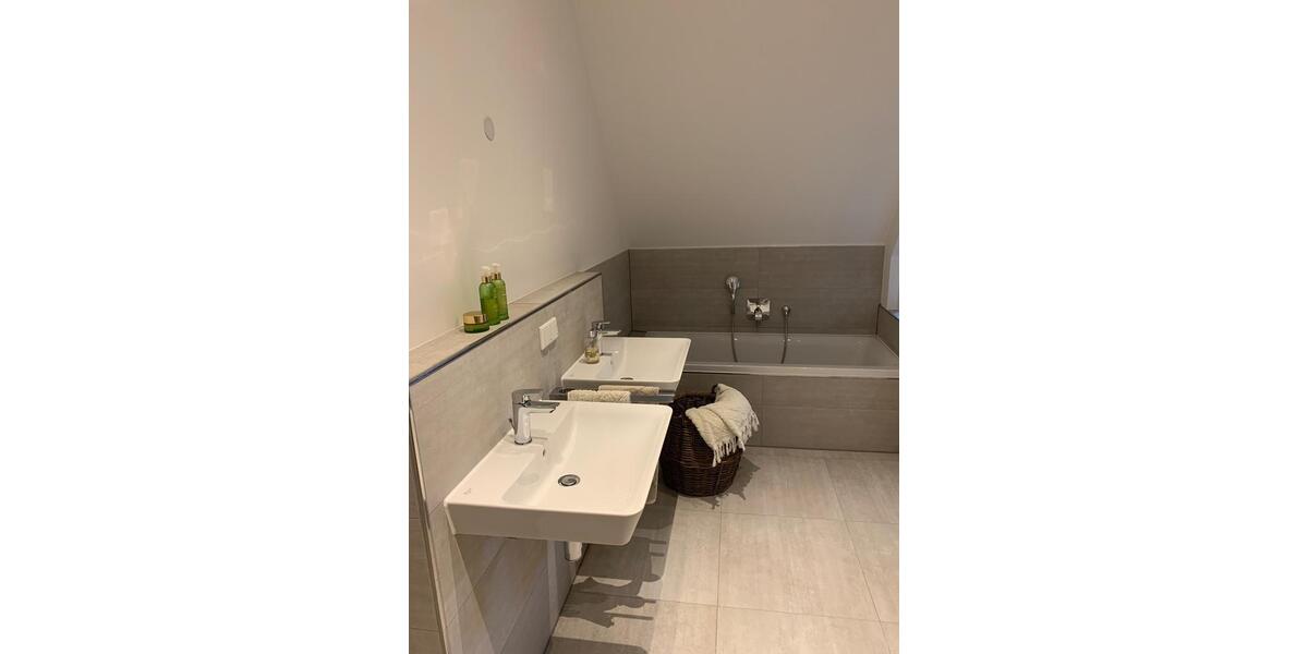 Etagenwohnung Hanstedt - 2 Zimmer, 104 m&sup2;, 1.295&euro; | Angebot:25235828