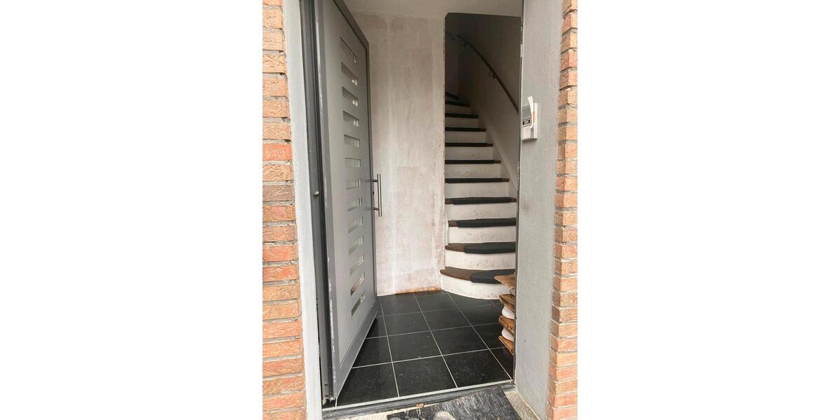 Dachgeschoßwohnung Ennigerloh - 3 Zimmer, 89 m&sup2;, 730&euro; | Angebot:25500899