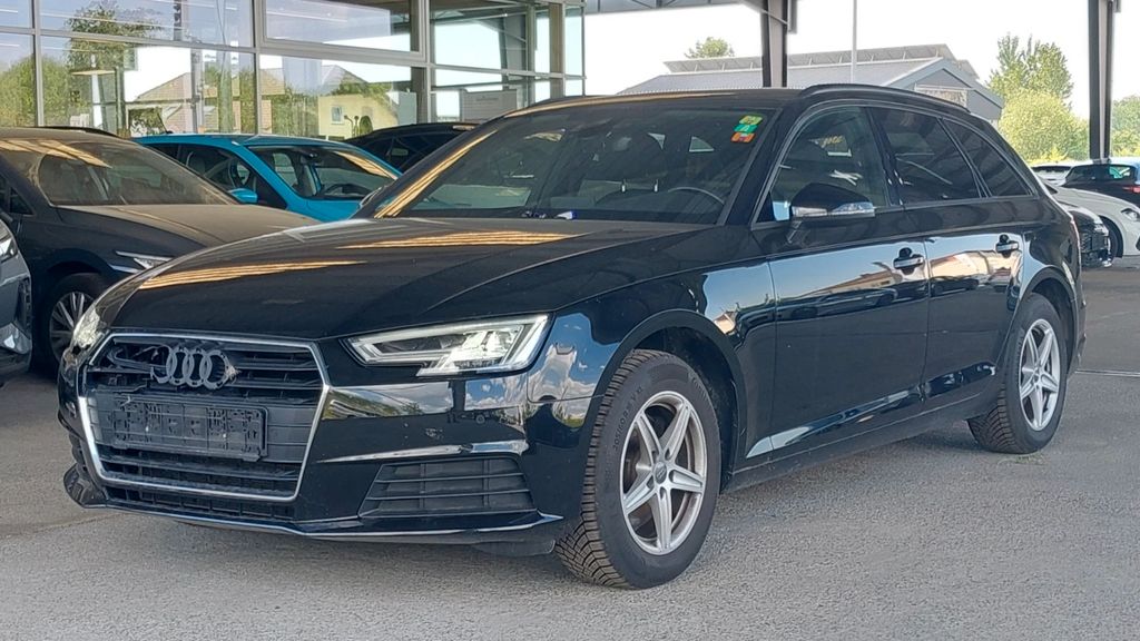 Audi A4 120.000 km 14.990 &euro; München 81243