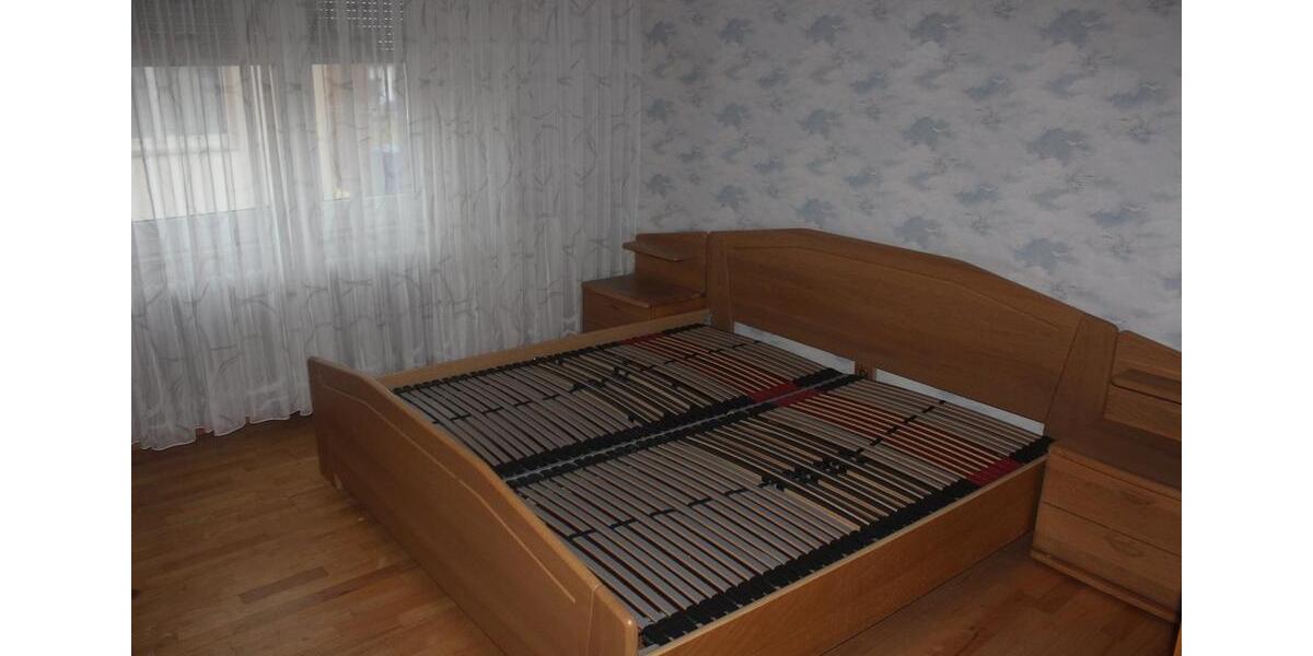 Einfamilienhaus Haigerloch - 8 Zimmer, 180 m&sup2;, 340.000&euro; | Angebot:25099207