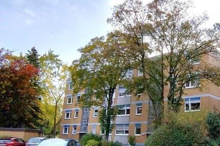 Köln-Nippes (Bilderstöckchen), Wohnen am Blücherpark, 3-Zimmer Wohnung mit großem Balkon und Garage
