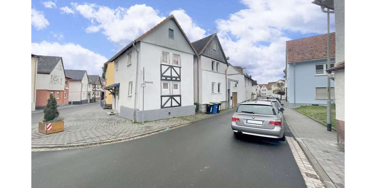 Einfamilienhaus Lich - 11 Zimmer, 282 m&sup2;, 260.000&euro; | Angebot:24277748