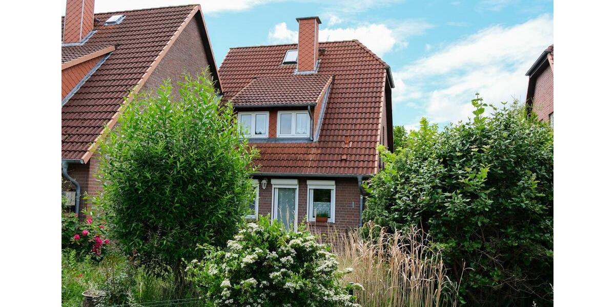 Reihenhaus Lambrechtshagen - 340.000&euro; | Angebot:26943829