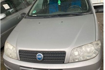 Fiat Punto 143.000 km 990 &euro; Emmerich am Rhein 46446