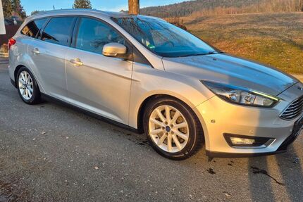 Ford Focus 194.000 km 5.900 &euro; Kirchdorf im Wald 94261