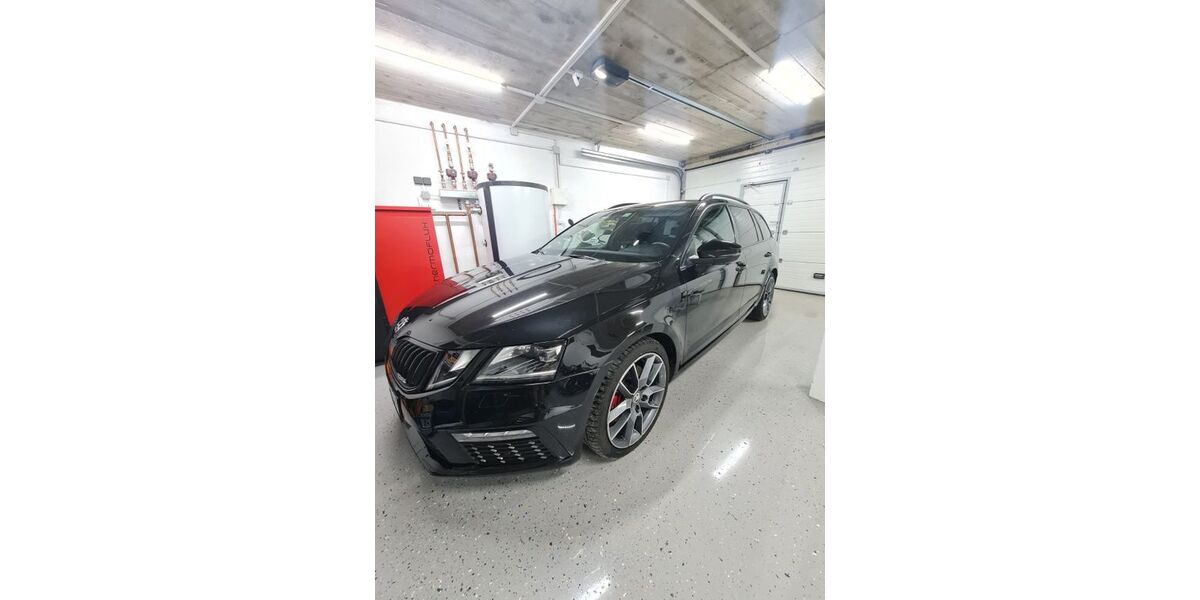 Skoda Octavia 161.085 km 17.499 &euro; Germering 82110