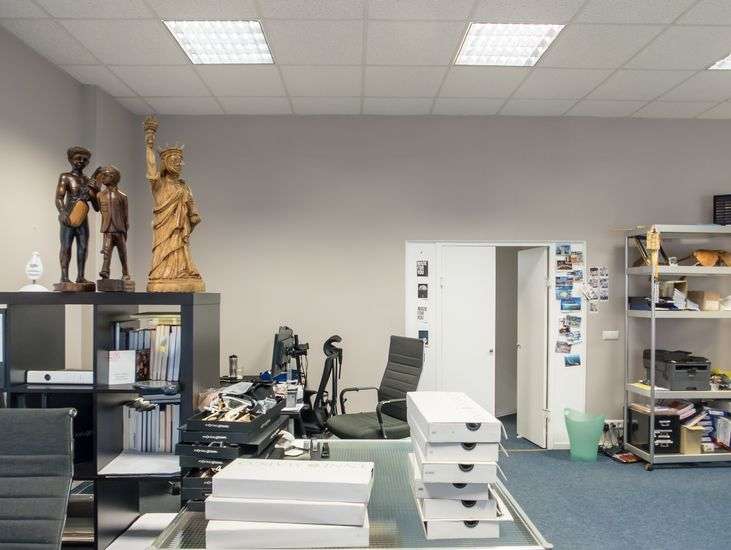 Büro in Berlin 2.300 € 131.03 m²