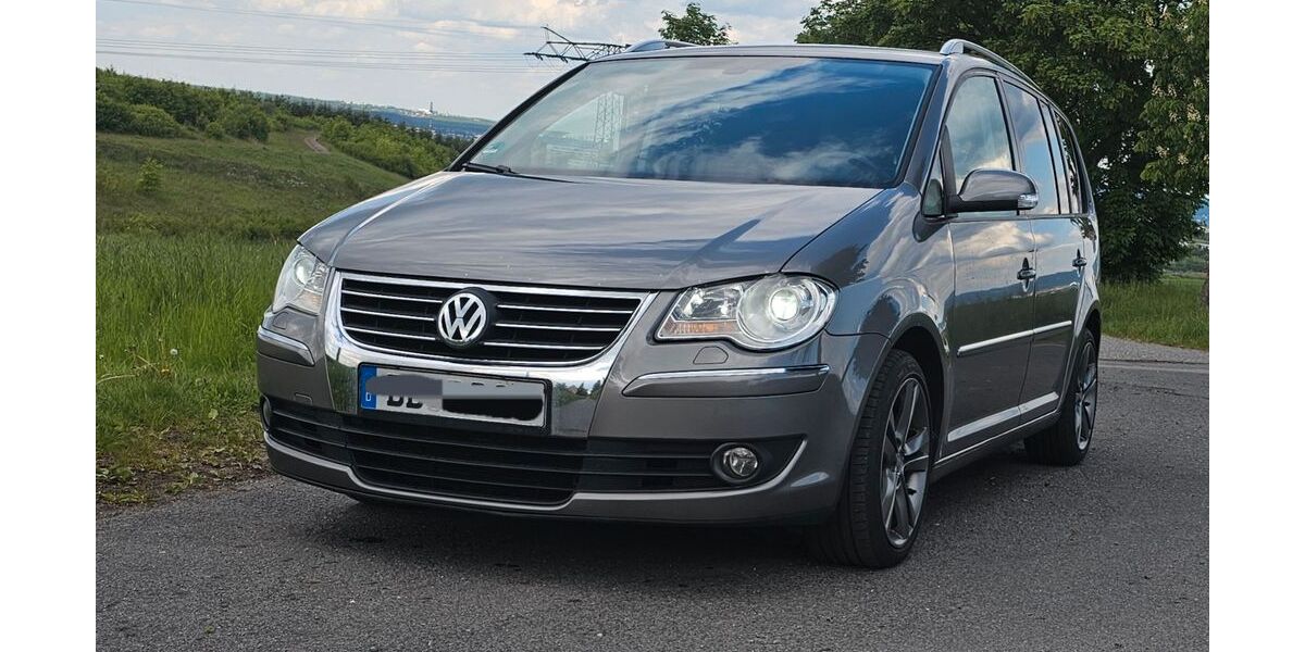 VW Touran 195.000 km 4.599 &euro; Bannewitz 01728