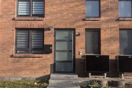 Haus zum Mieten in Nordstemmen 1.480 € 165 m² 6 zimmer