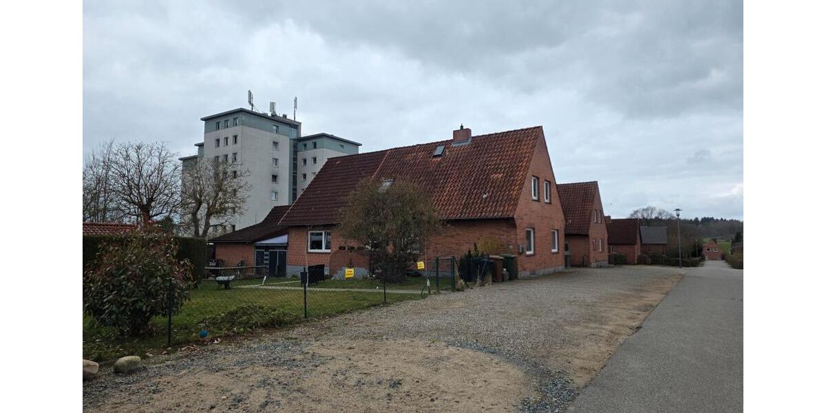 Mehrfamilienhaus, Wohnhaus Lütjenburg - 8 Zimmer, 195 m&sup2;, 400.000&euro; | Angebot:26031652