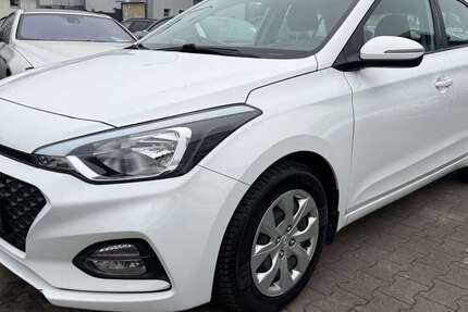 Hyundai i20 98.000 km 7.499 € Bielefeld 33659