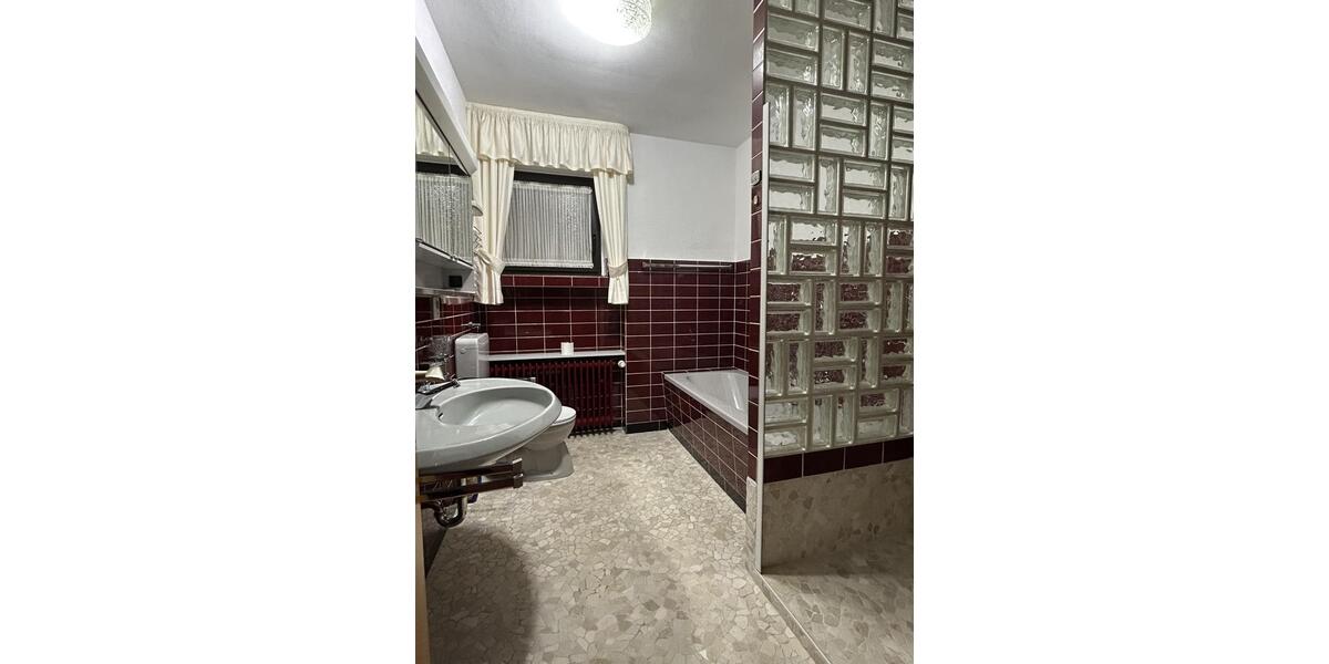 Maisonettenwohnung Attendorn - 5 Zimmer, 150 m&sup2;, 1.125&euro; | Angebot:26299764