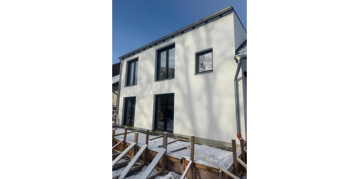 Erdgeschoßwohnung Overath - 3 Zimmer, 80 m&sup2;, 1.850&euro; | Angebot:24963286