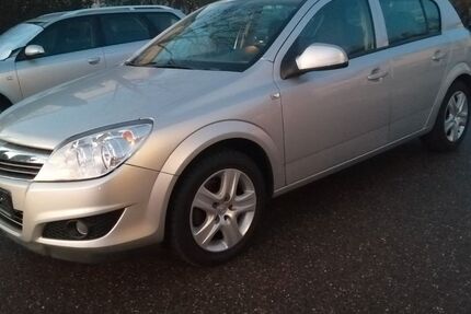 Opel Astra 95.000 km 5.999 &euro; Pfaffenhofen a.d.Ilm 85276