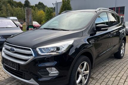 Ford Kuga 120.400 km 9.990 € Lennestadt (Meggen)…. 57368