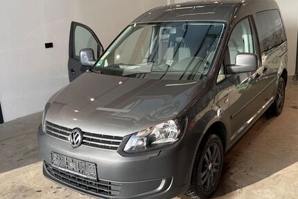 VW Caddy 246.000 km 7.990 &euro; Göttingen 37079